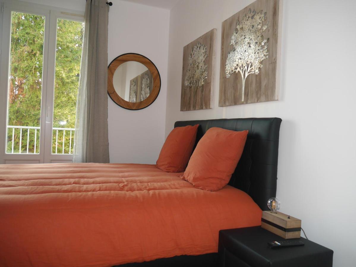 Spacieux F5 Au Parc Arbore Orsay Exterior photo